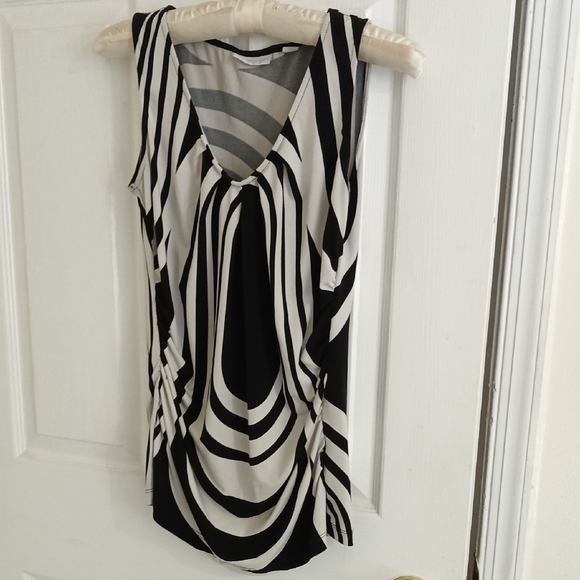 New York & Company Tops - New York & Company Monochrome Sleeveless Top